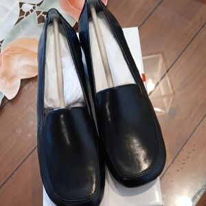 Black Leather Loafers, Anne Klein, Size 8 1/2